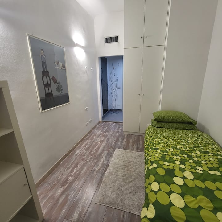 kitanda cha chumba kimoja cha kulala 90x200 kilicho na kona ya kujifunza