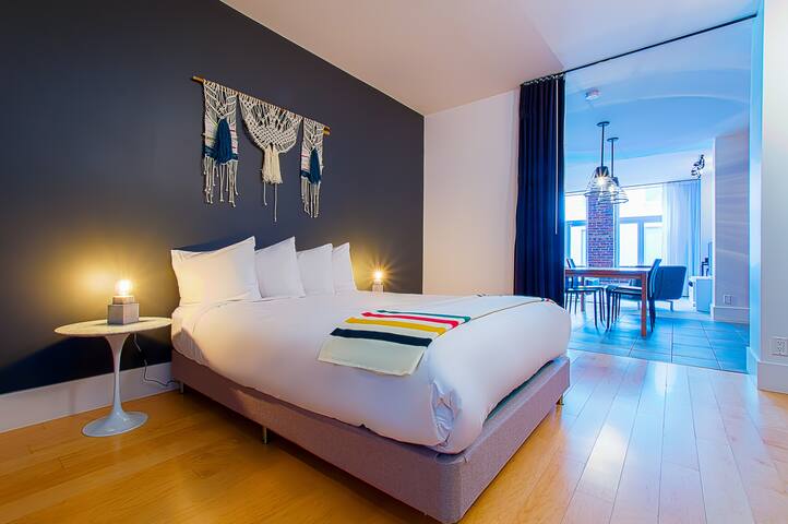 101 – Lofts St-Joseph – Par Les Lofts Vieux-QC gallery image 5