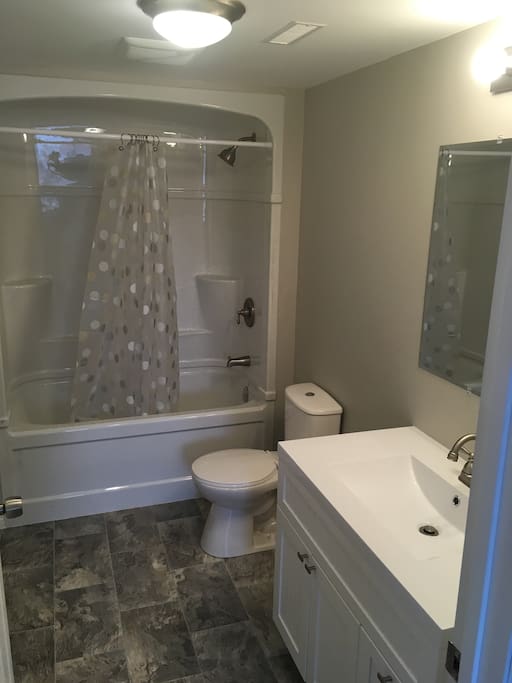 Full bath. Bright. Clean.