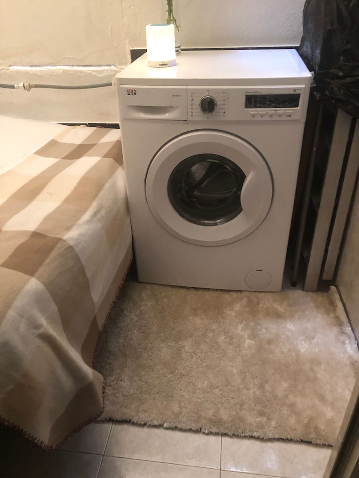 Excelente oportunidad en Ibiza, alquiler de cuarto de la lavadora para dormir por 46 euros 7f6550ec-e48f-4dc5-92ee-ac94f3722a0c