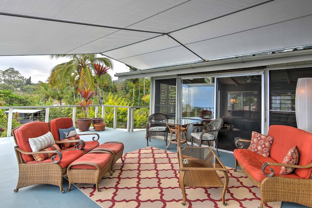 enjoy tropical nightcaps out on the 1,200-square-foot deck.