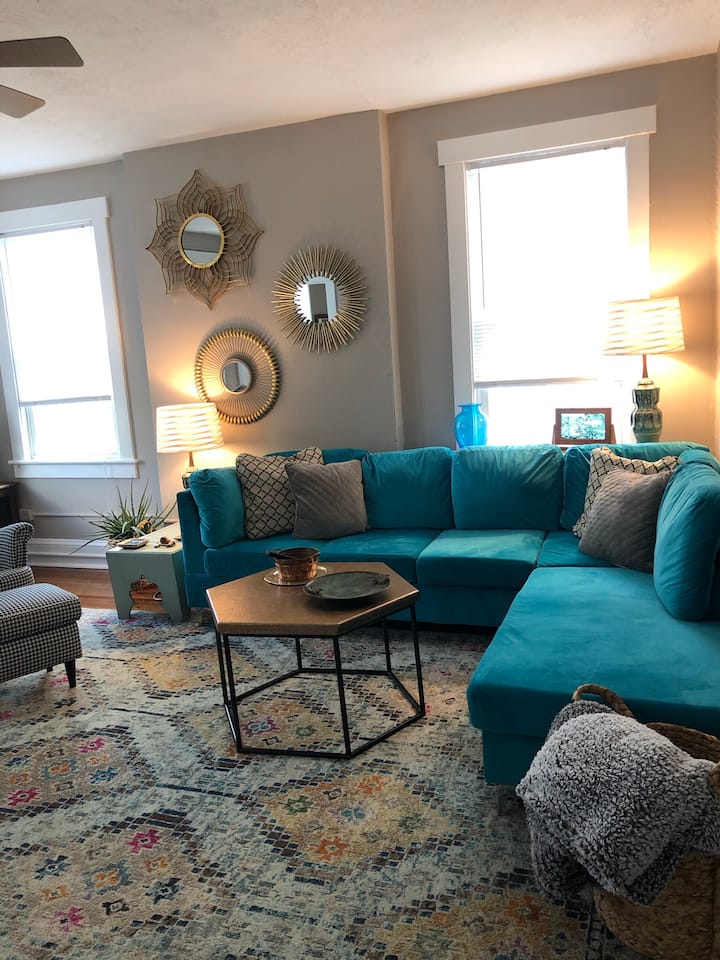 Bluesideup!
Comfy, Light Filled, Eclectic, Retreat - Cumberland, MD
