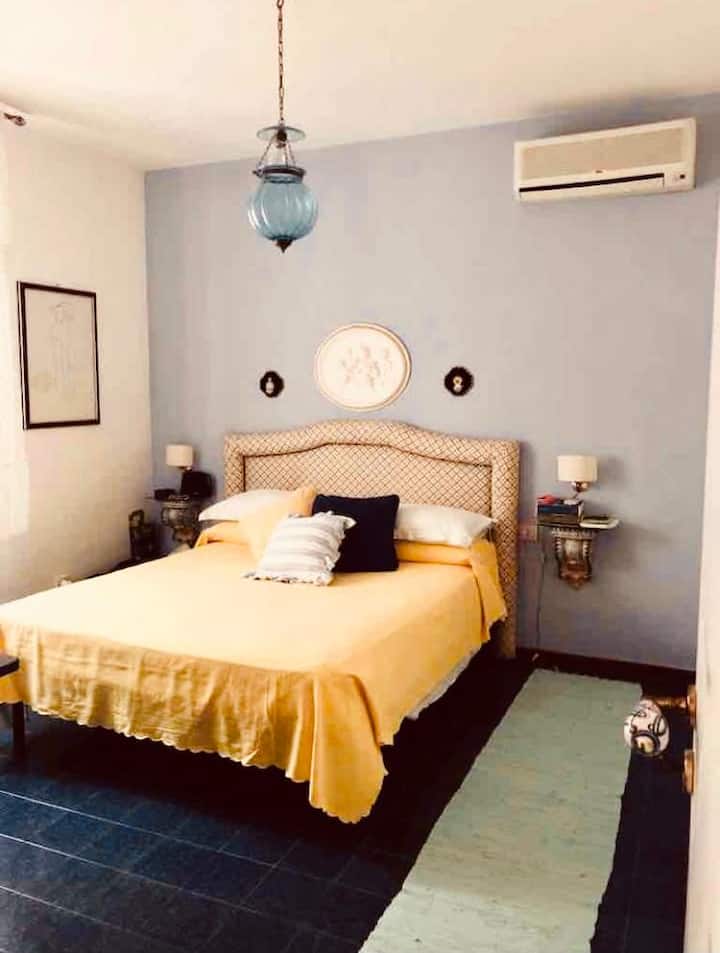 غرفة النوم 1