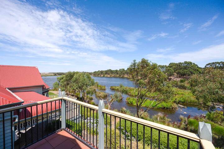 Stone Keepers Run-Riverfront historical homestead gallery image 2