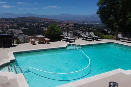 PRIVATE POOLSIDE SUITE OVERLOOKING THE VALLEY