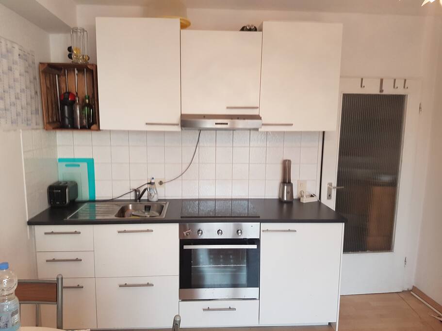 Küchenzeile im Wohnzimmer