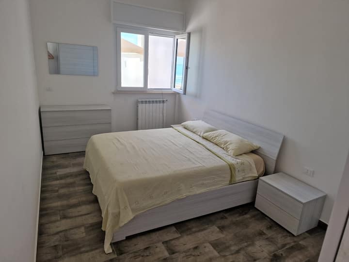 Dhoma e gjumit "King"...me pamje nga deti