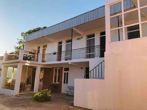 Annie's house