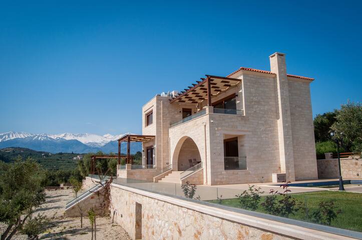 Levanda Luxury Stone villa in Kera gallery image 2