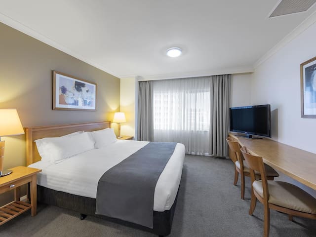 Studio Apartment  with a King Size bed