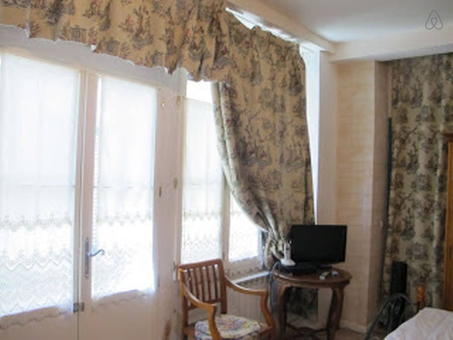 Your windows to the courtyard