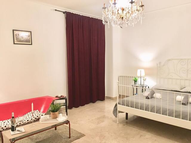 Central Guest House ( Room 2)