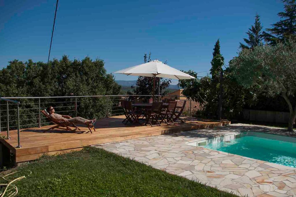 Une terrasse en surplomb