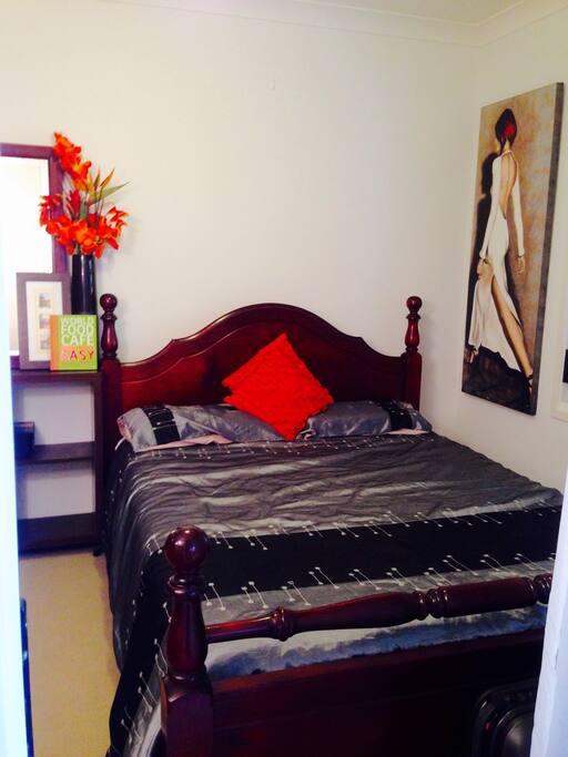 Comfortable Queensize bed
