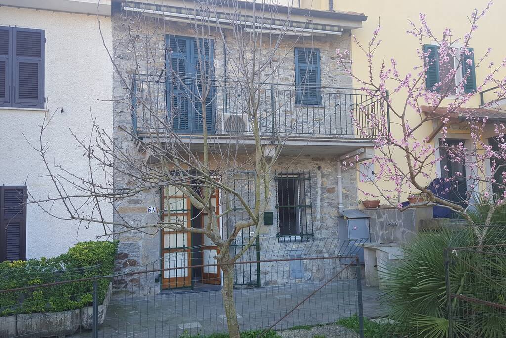 Ingresso e facciata