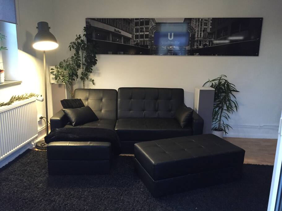 Wohnzimmer, Sofa, Esstisch, 55Zoll Flat-TV