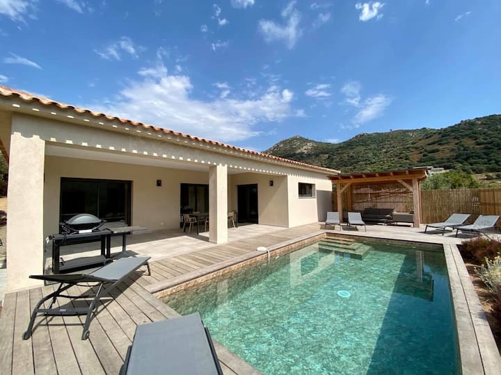 Villa 6 Personnes - Piscine Privative Chauffée - L'Île-Rousse