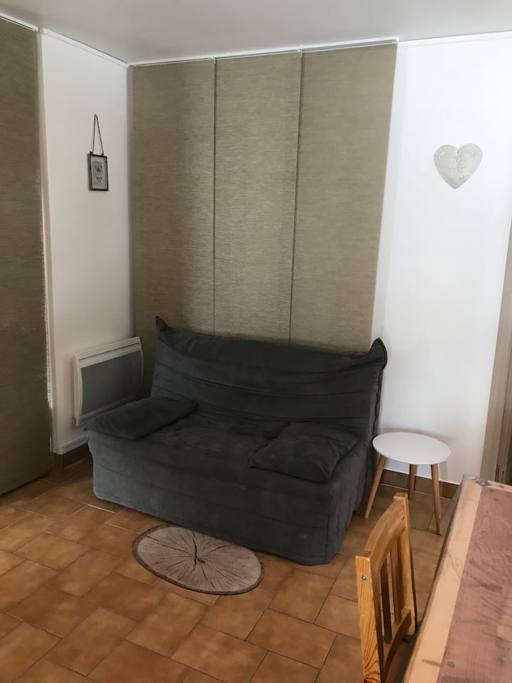 Le canapé BZ 140x190