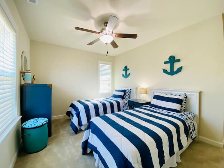Spavaća soba br. 3, spavaća soba s nautičkom tematikom i 2 odvojena kreveta