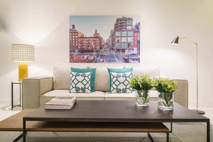 Homeclub | Charming Apartment in Malasaña gallery image 2