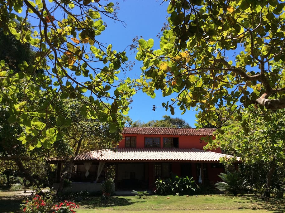 Casa Vermelha. Apt. no 1 andar com acomodações para até 4 pessoas..