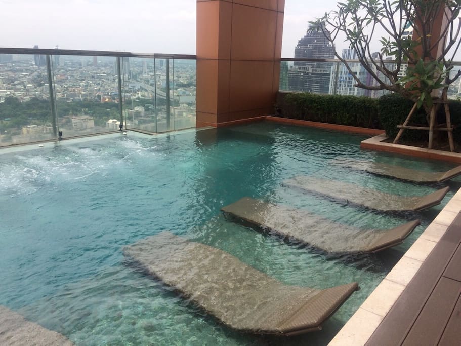 Rooftop swimming pool
