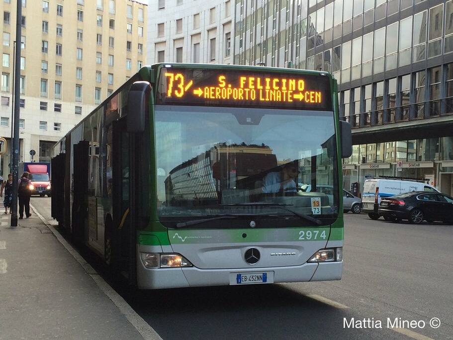 Bus 73/ da San Babila direzione San Felicino che arriva proprio sotto casa