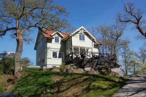 Lovely villa with stunning view, near Stockholm C.