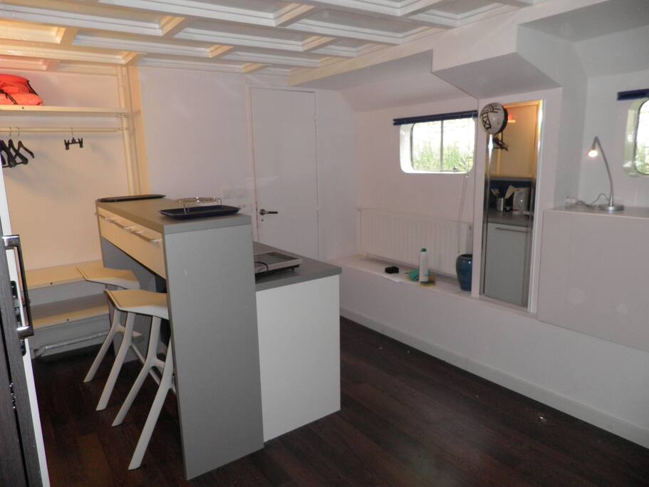 vue du studio coté kitchenette