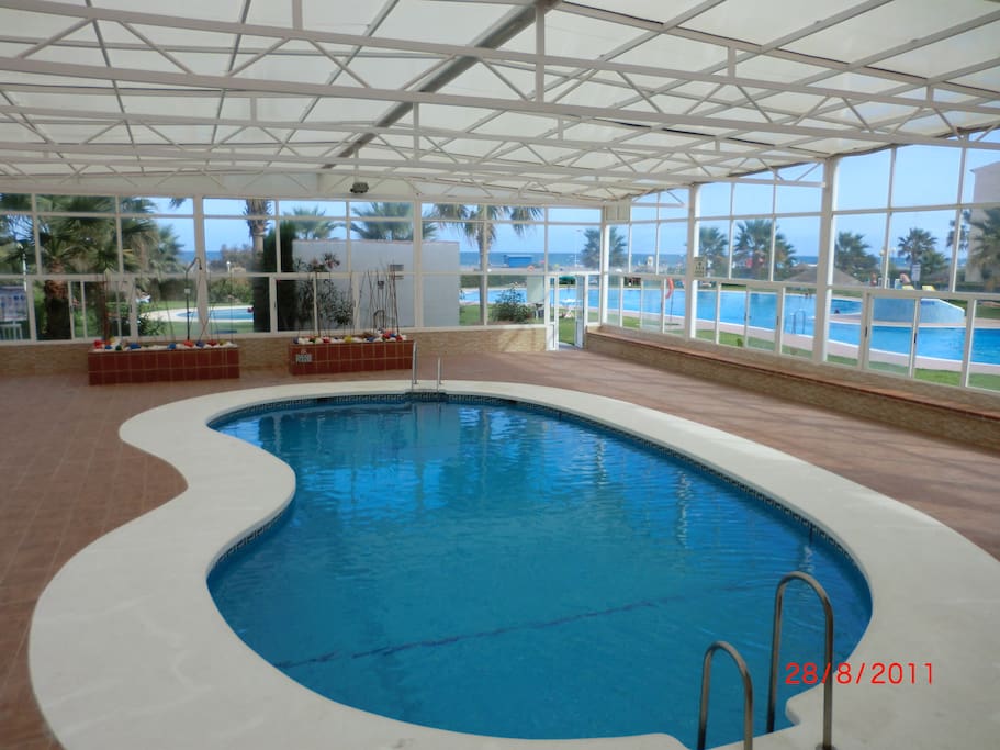 Piscina cubierta climatizada
