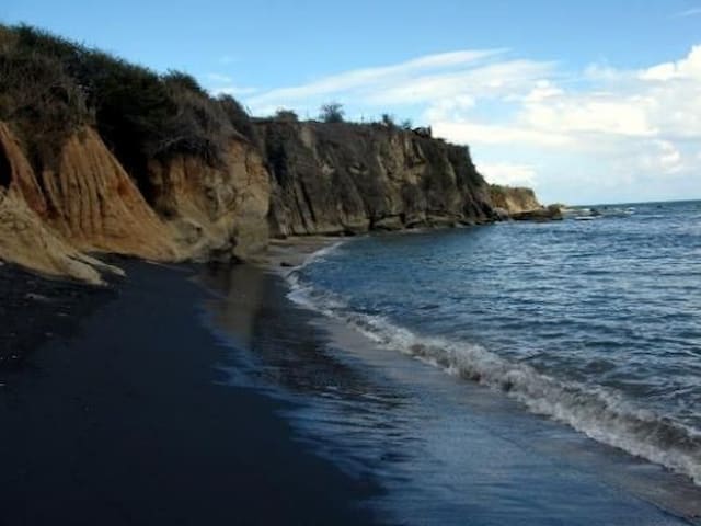 Orita Designer Suite With Views At Playa Negra Guesthouses For