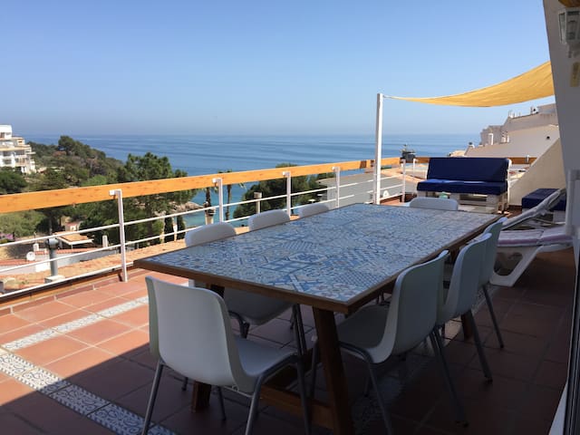 Beautiful sea view apartment on the Costa Brava