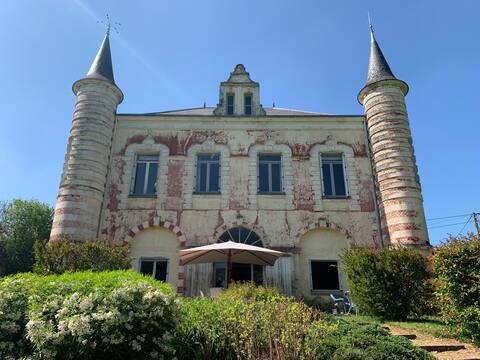 Ecommoy, the Red Castle