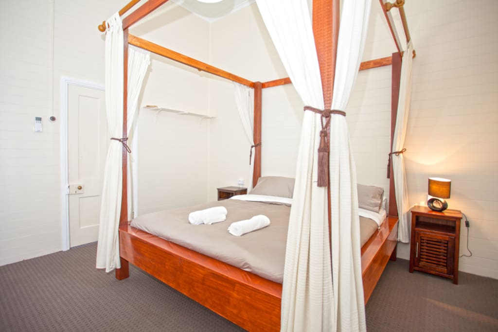 KING BED