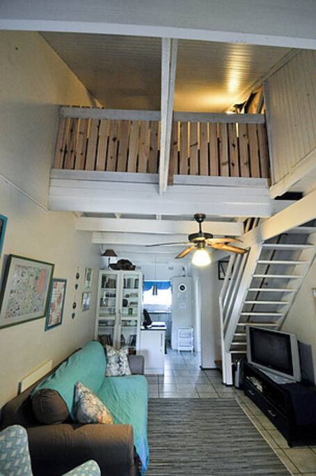 Main Lounge - upstairs mezzanine