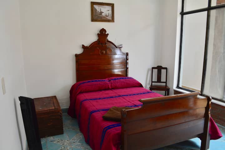 Krevat i plotë