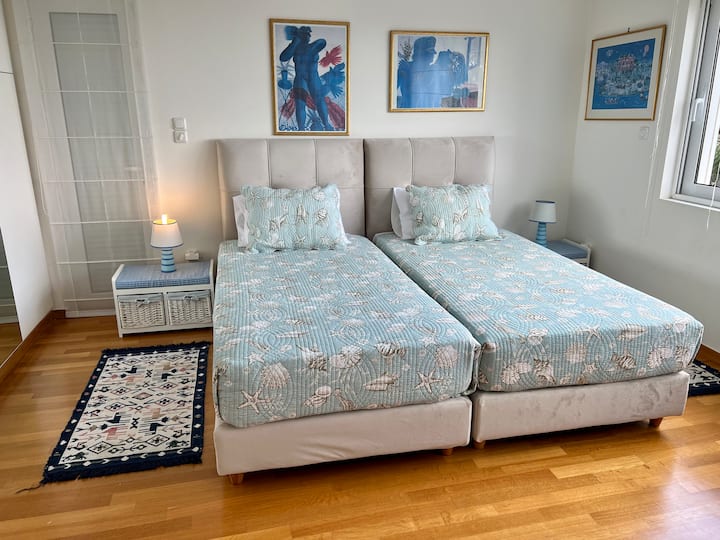 2nd Master bedroom, with 3 beds, with Veranda