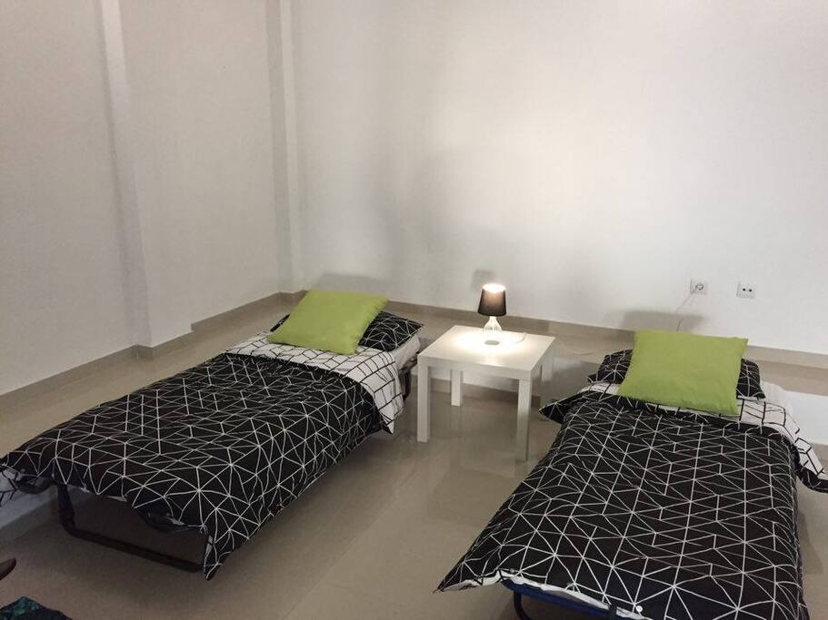 2 extra beds