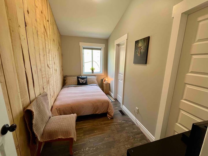 Dhoma e dytë e gjumit.