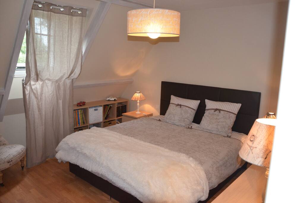 Chambre très spacieuse, 2 lits de 90