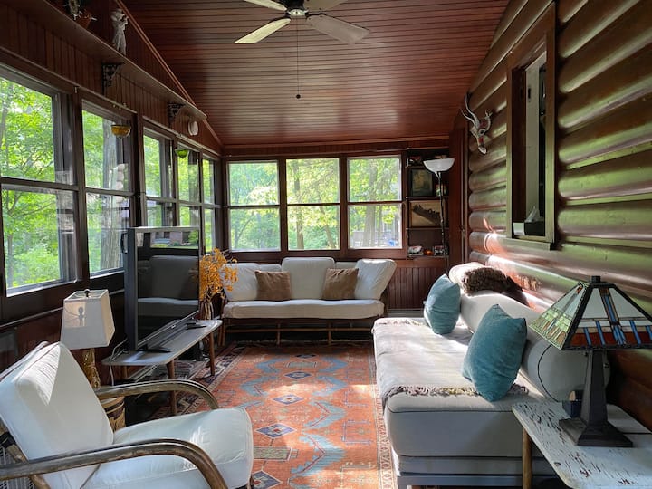 Romantic Private Lake Art-deco Cabin Hudson Valley - Hudson Highlands State Park, Beacon