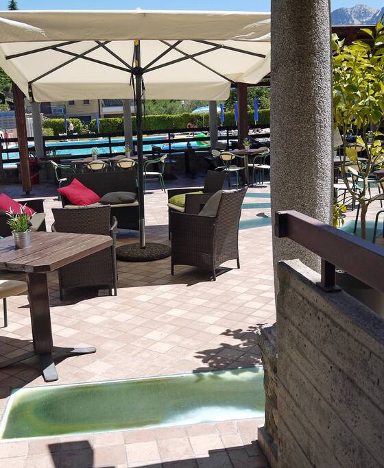 Terrasse vor dem Appartement