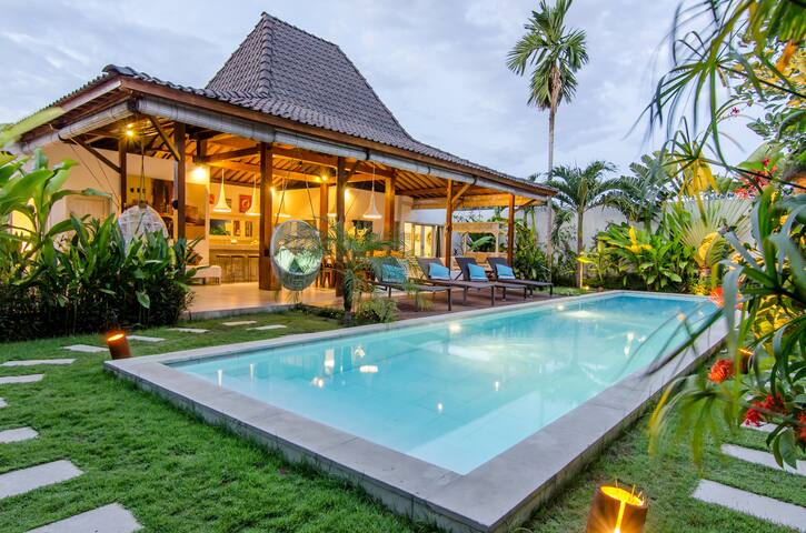 Benjamin Laurent Benoît managed Airbnb listing 2