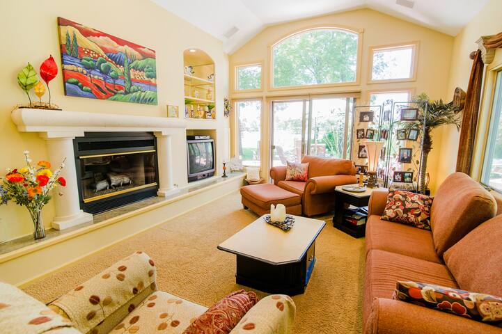 Listing in Grand Rapids-Kentwood