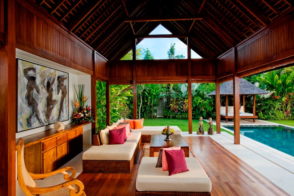 Villa Bima open air pavillion living