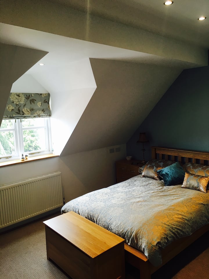 Bedrock, with views over the River Wye