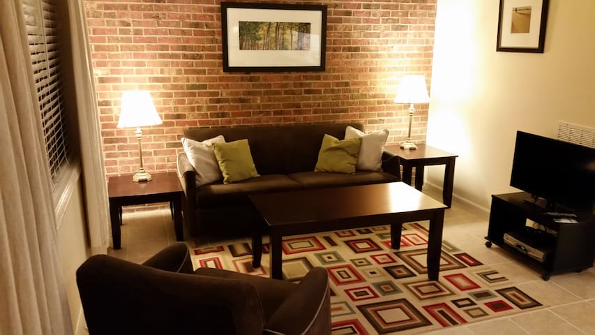 Duke Tower Poolside Condo