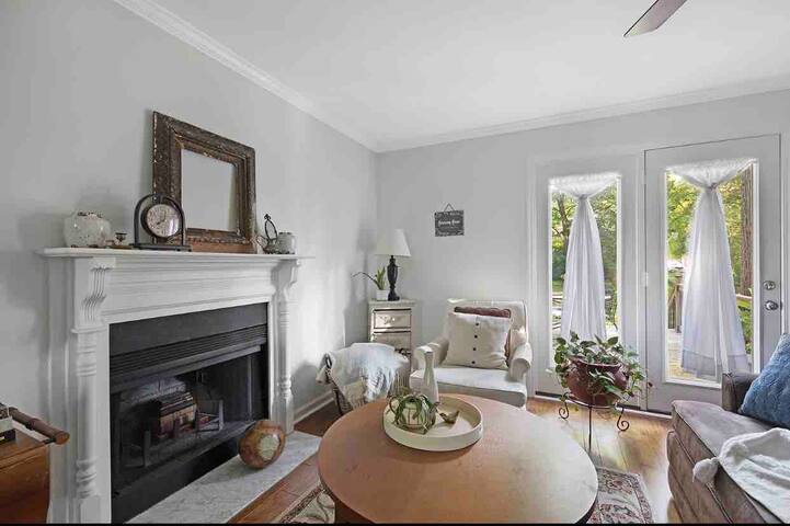 Charming townhome in 12South/Green Hills