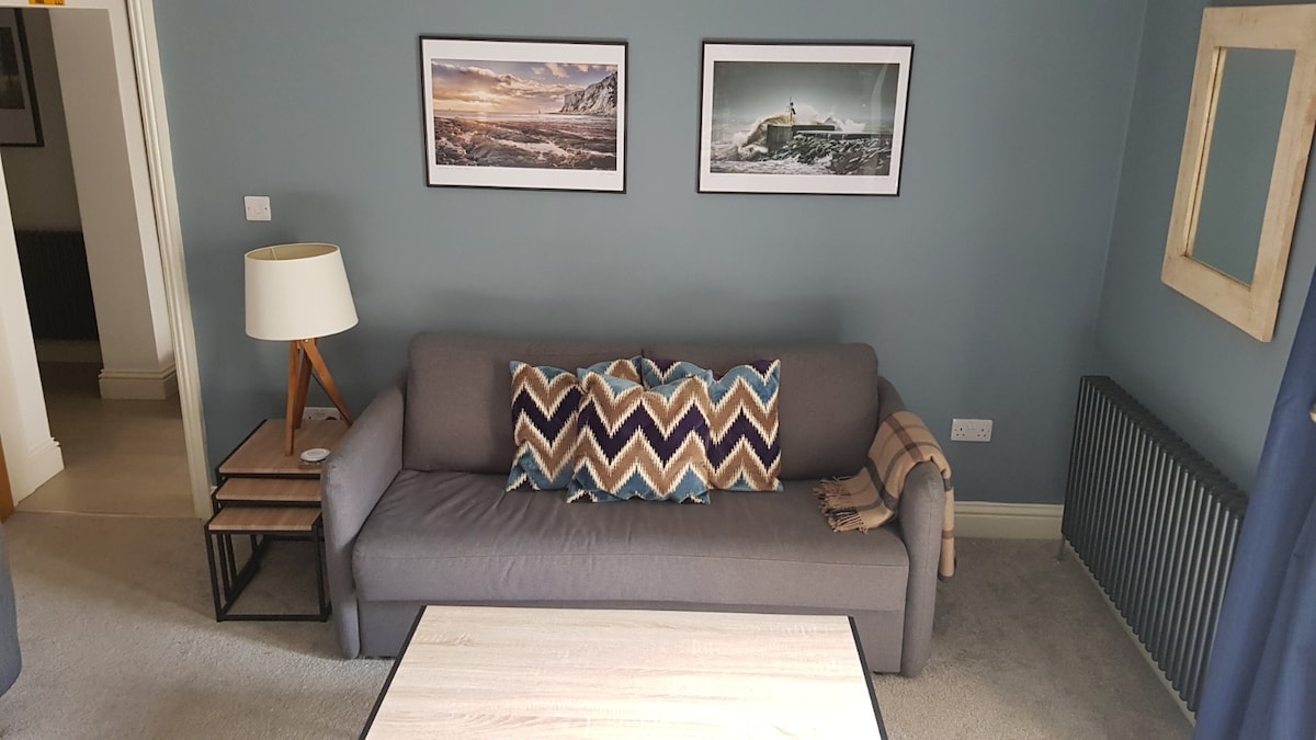 Top performing Airbnb: #hastingsflatbythesea, with private garden in Westfield