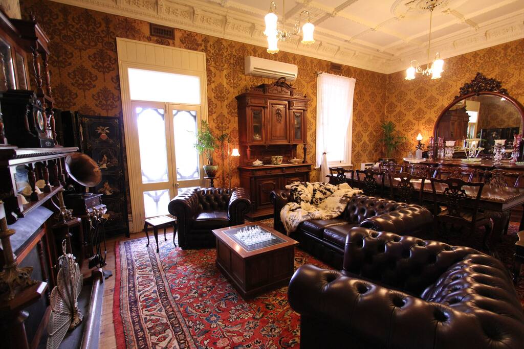 Drawing/Dining Room - to be shared with other guests